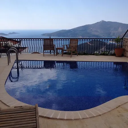 Crystelle Villa *