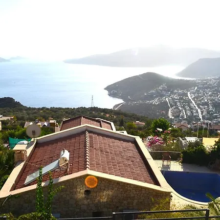 Villa Crystelle