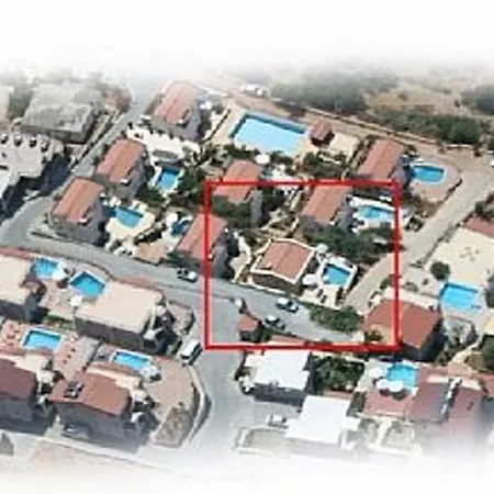 Villa Crystelle *