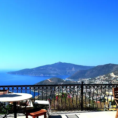 Villa Crystelle